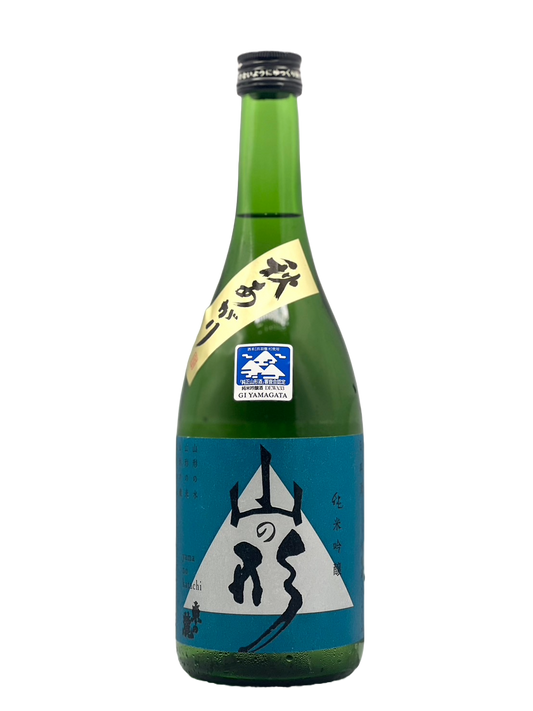 Eastern foot pure rice brewing sake from the finest rice mountain form fall